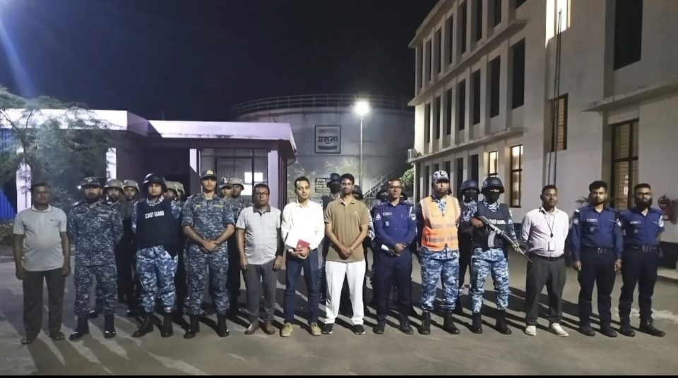 ‎মোংলায় অবৈধ ১২ হাজার ৬১৩ লিটার ডিজেল মজুদের সন্ধান