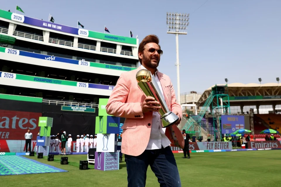 ভারতের বিশ্বকাপ জয়ে আফ্রিদির অভিনন্দন, বললেন ‘যোগ্য চ্যাম্পিয়ন’