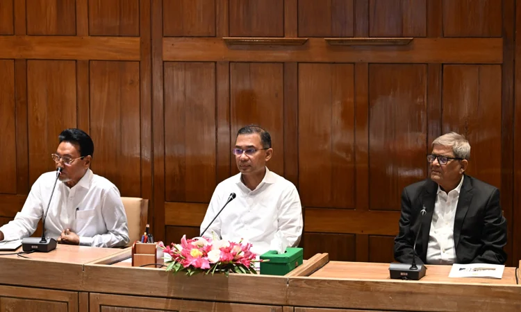 প্রধানমন্ত্রীর সঙ্গে সরকার দলীয় সংসদ সদস্যদের বৈঠক