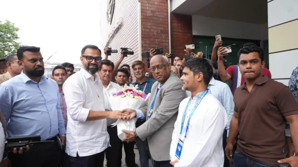 মিরপুরে বাংলাদেশ-পাকিস্তান ম্যাচ দেখতে মাঠে গেছেন ক্রীড়া প্রতিমন্ত্রী