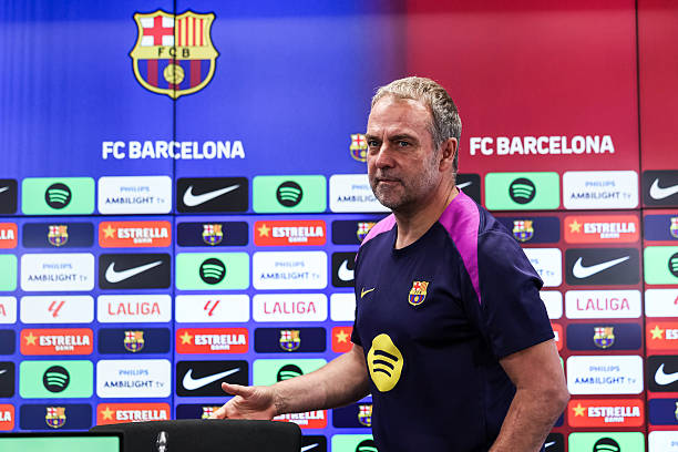 বার্সেলোনাতেই ক্যারিয়ার শেষ করতে চান হ্যান্সি ফ্লিক