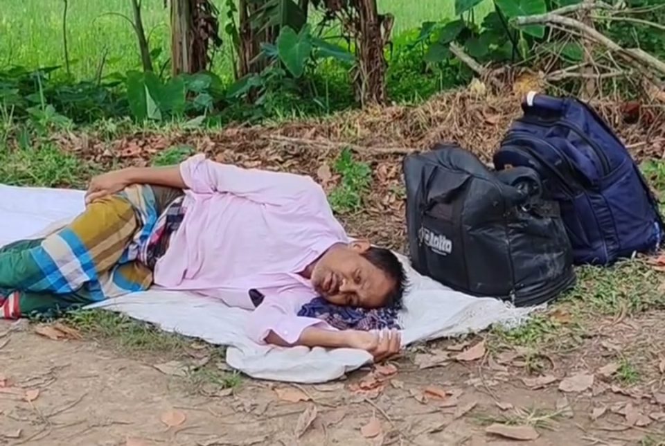 রাস্তায় ফেলে যাওয়া সেই অসুস্থ প্রবাসীর মৃত্যু