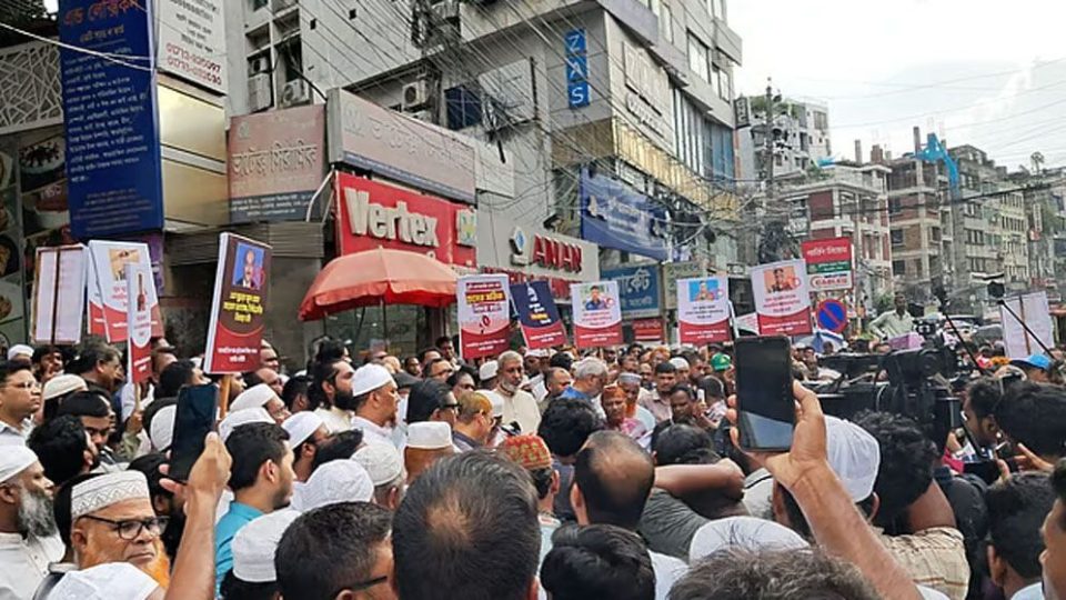 গুমের বিচারের দাবি, সংসদে ১১ দলের স্মারকলিপি