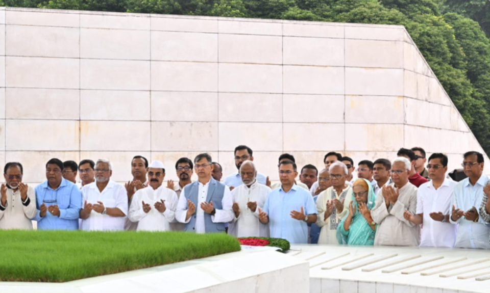 বাংলাদেশ জাতীয়তাবাদী দল-বিএনপির ৪৮তম প্রতিষ্ঠাবার্ষিকী উপলক্ষে দলের চেয়ারম্যান ও প্রধানমন্ত্রী তারেক রহমান তাঁর বাবা বিএনপির প্রতিষ্ঠাতা শহীদ রাষ্ট্রপতি