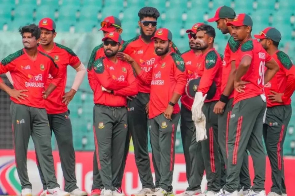 মাঠে না নেমেই সেমিফাইনালে বাংলাদেশ