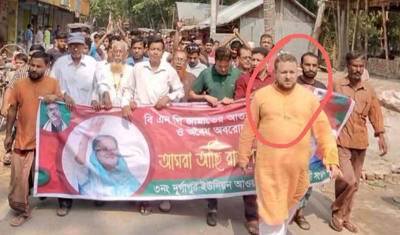 পিরোজপুরে বৃদ্ধকে মারধরের মামলায় সাবেক ইউপি চেয়ারম্যান গ্রেপ্তার